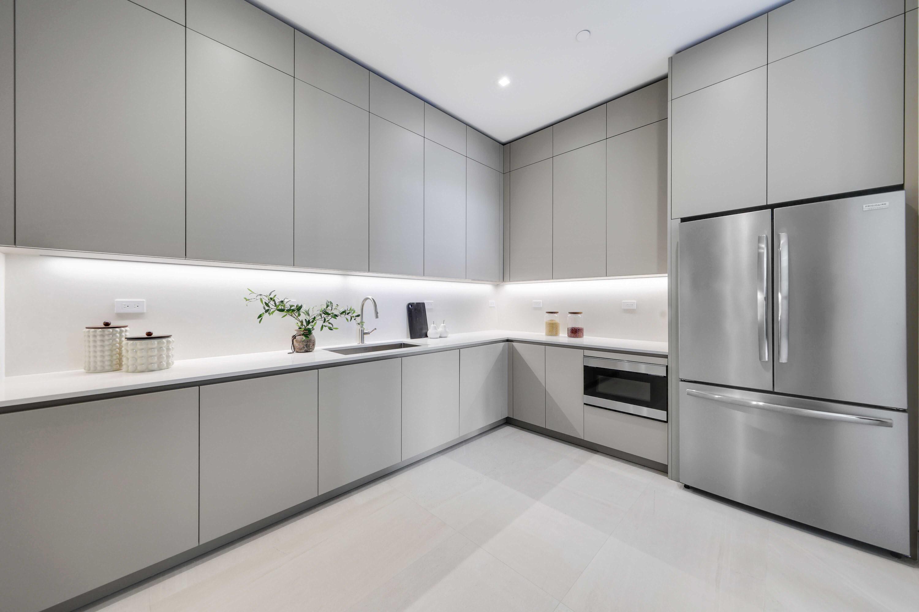 PANTHER NATIONAL AT AVENIR POD - Residential