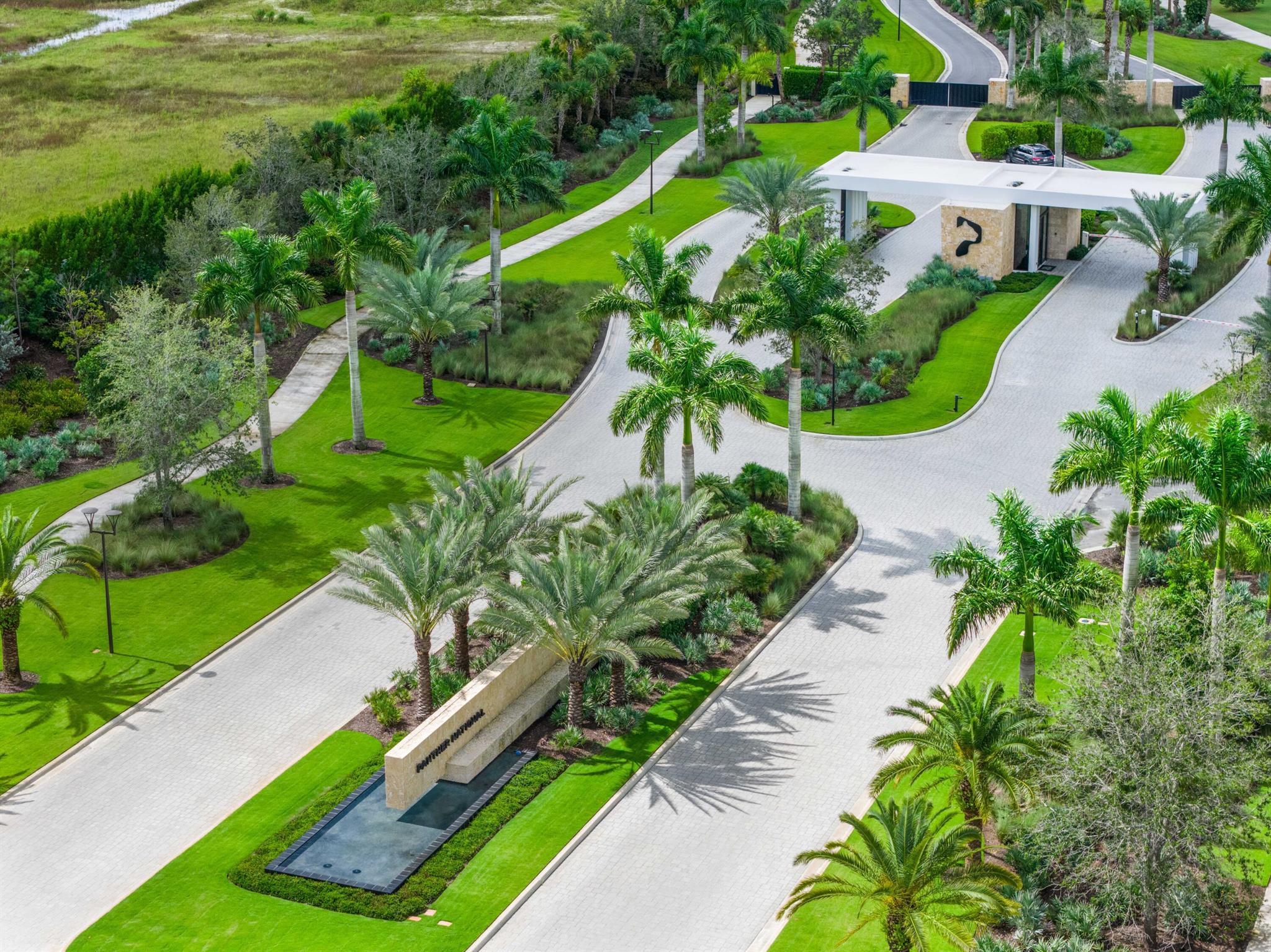 PANTHER NATIONAL AT AVENI - Residential