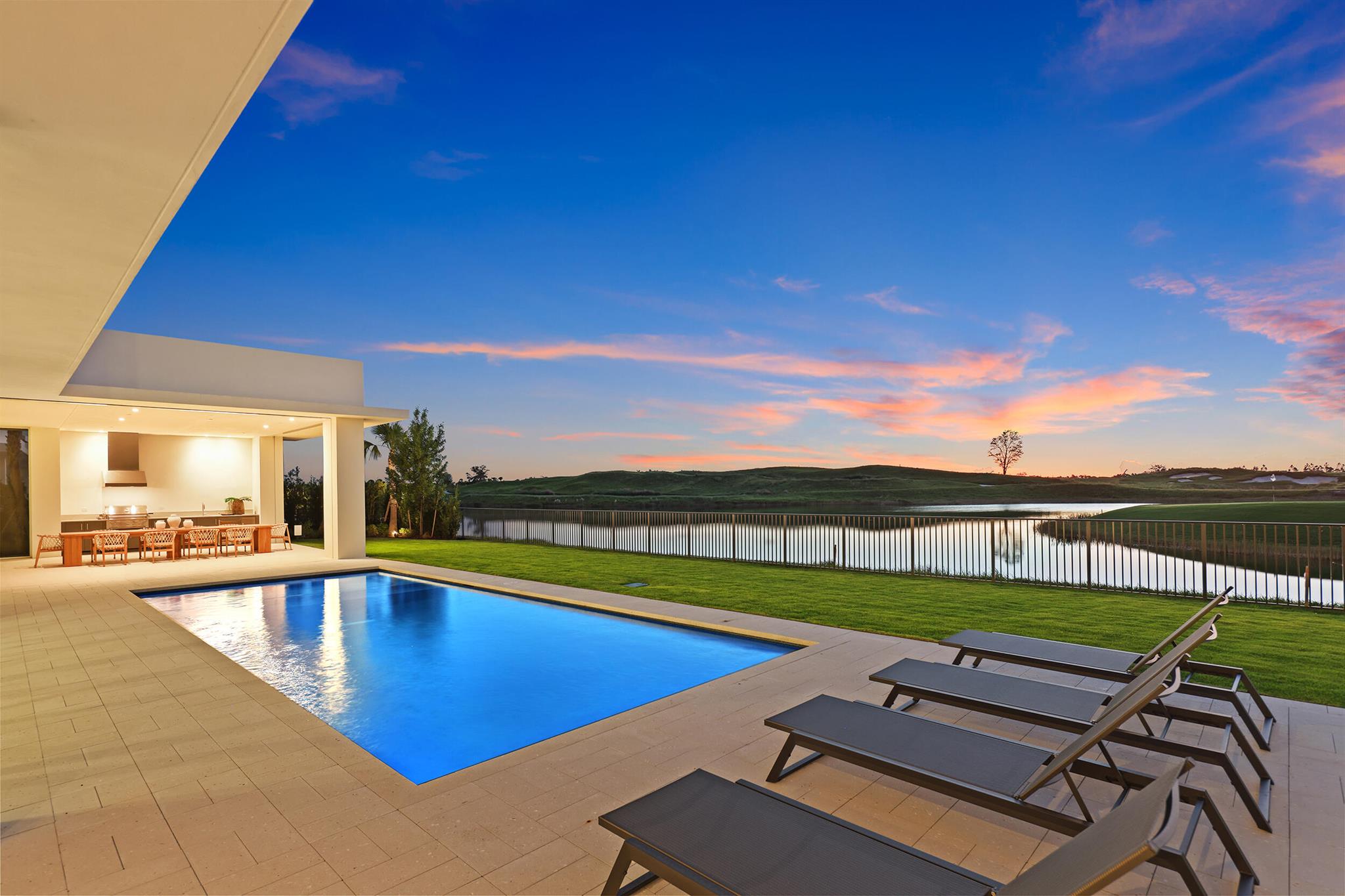 PANTHER NATIONAL AT AVENI - Residential