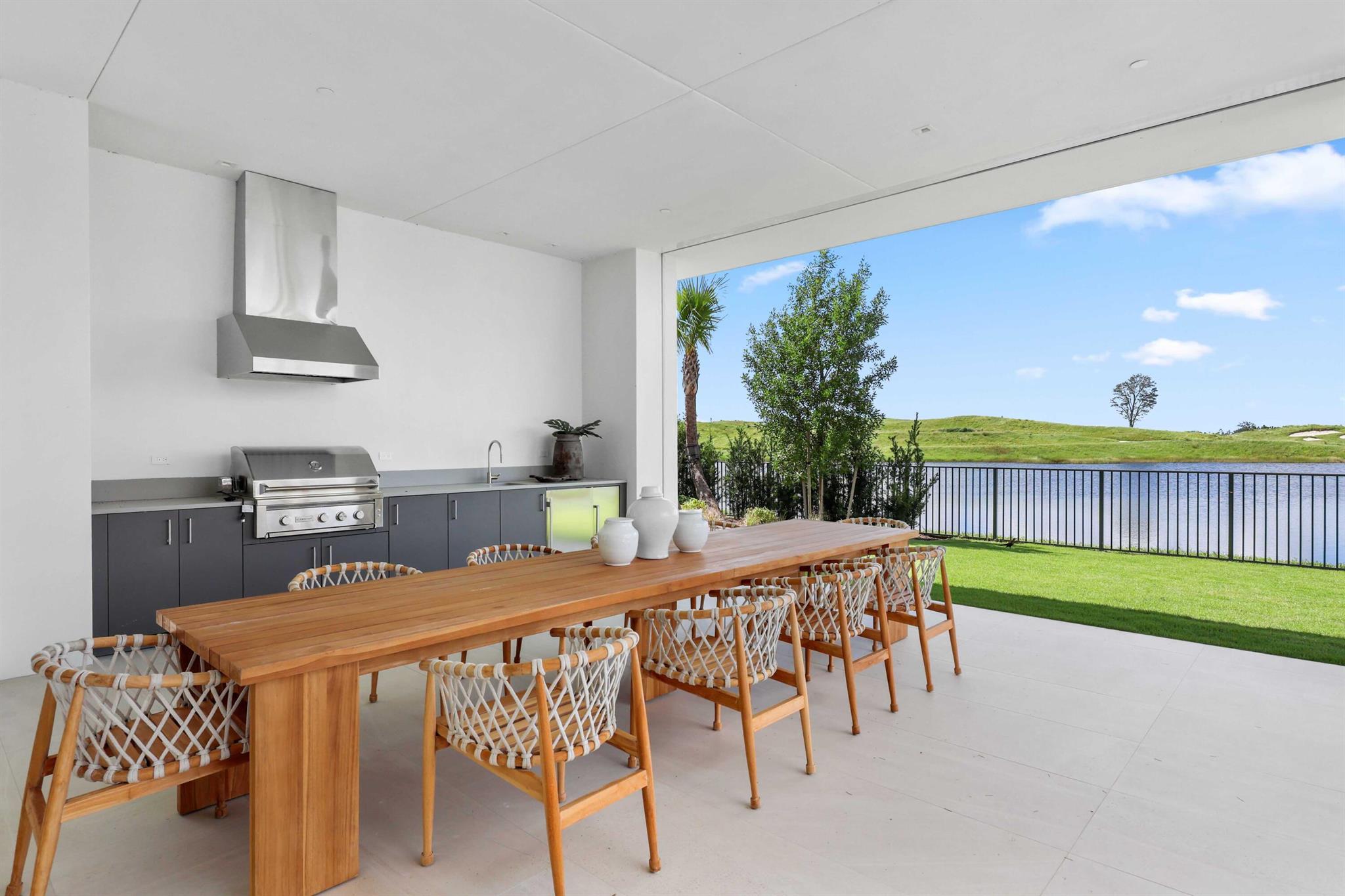 PANTHER NATIONAL AT AVENI - Residential
