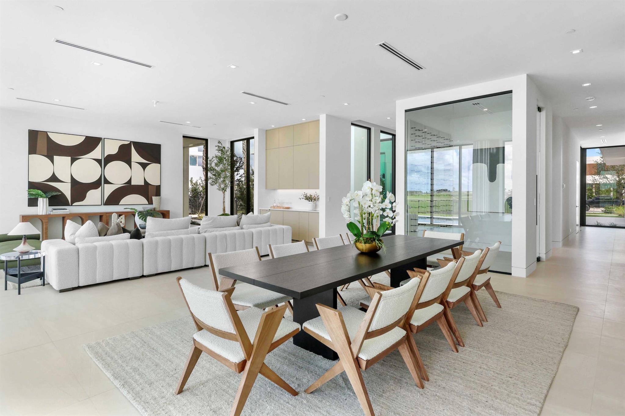 PANTHER NATIONAL AT AVENI - Residential