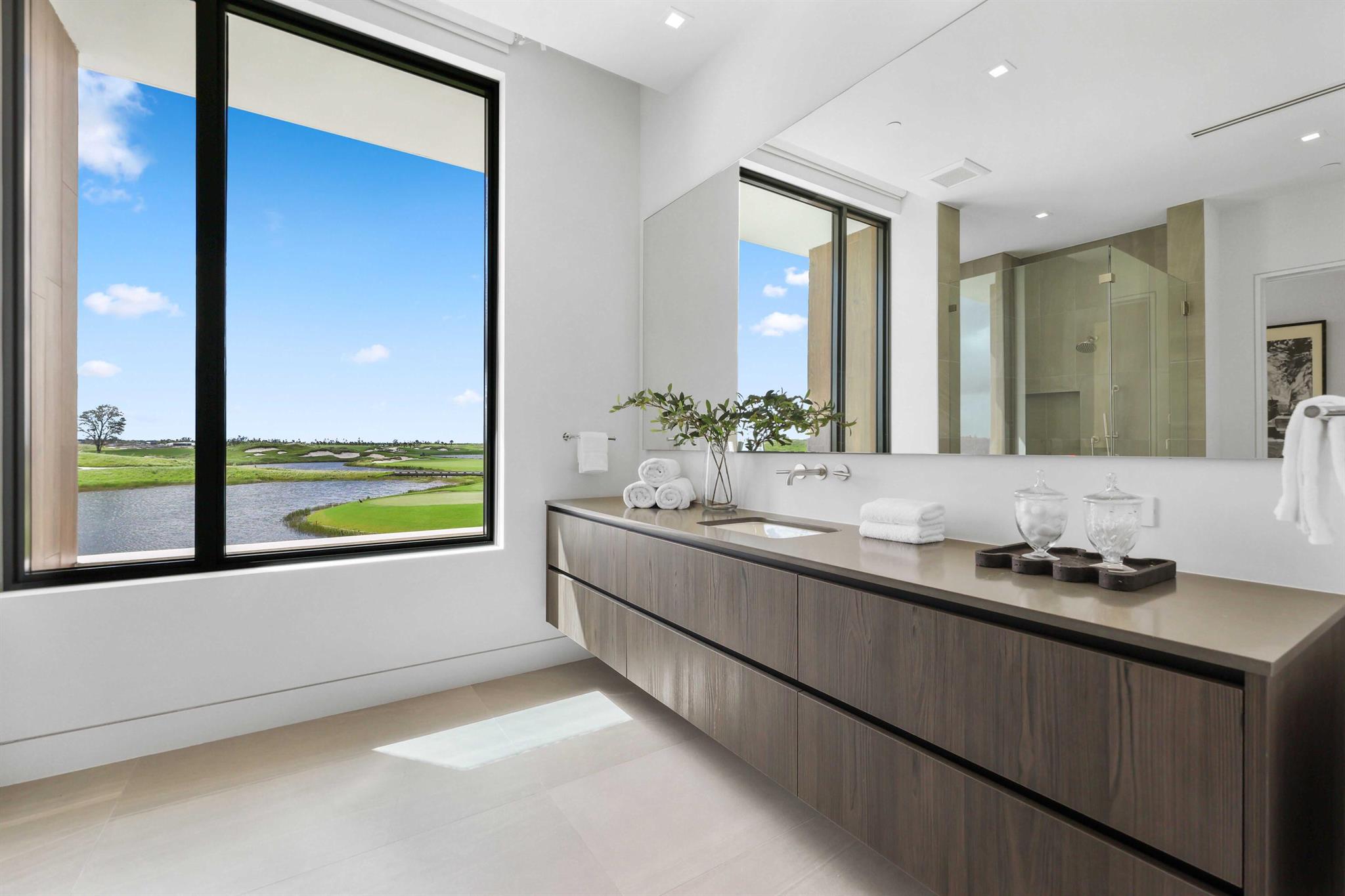 PANTHER NATIONAL AT AVENI - Residential