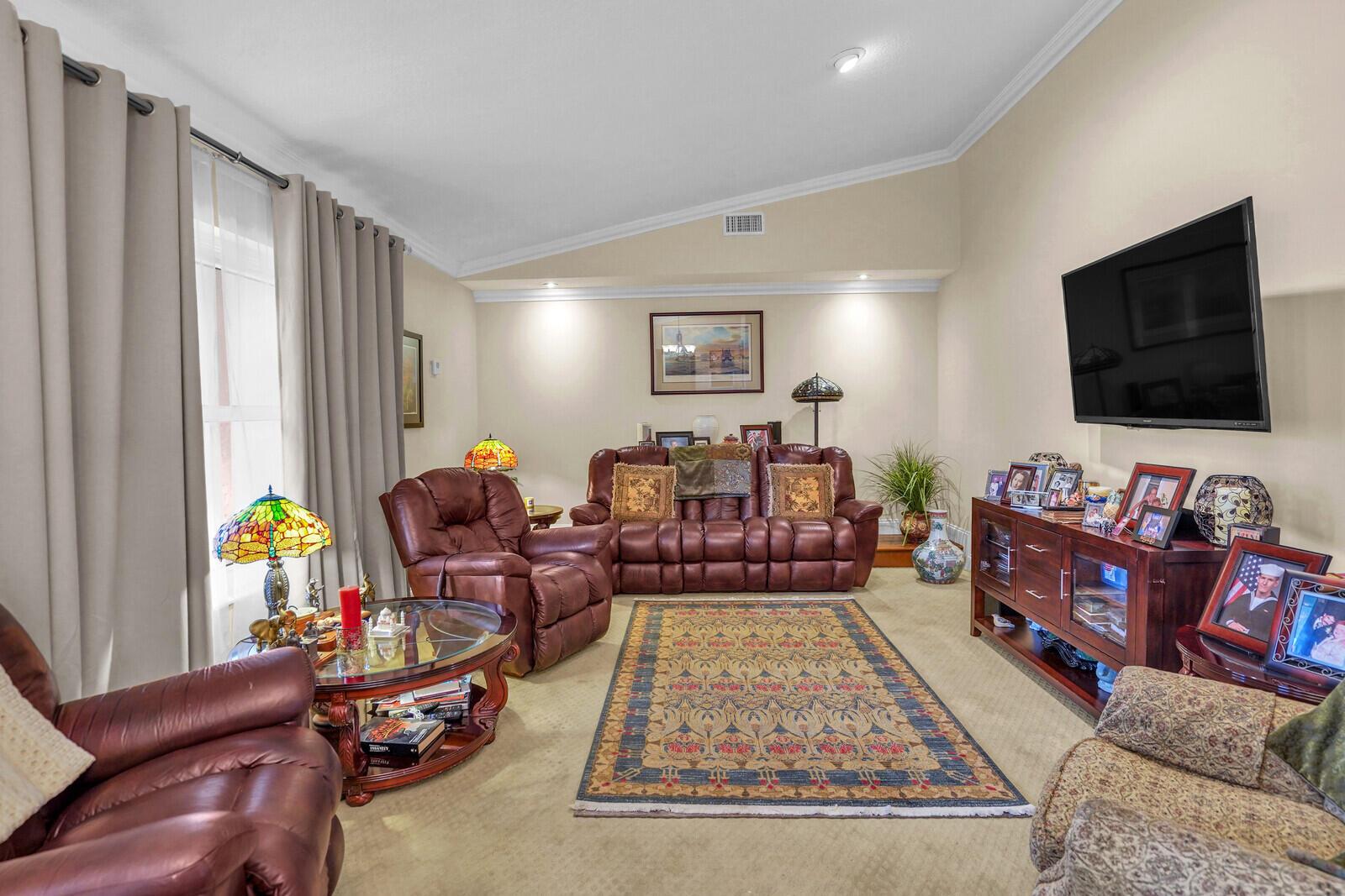 OAK WOOD - Residential