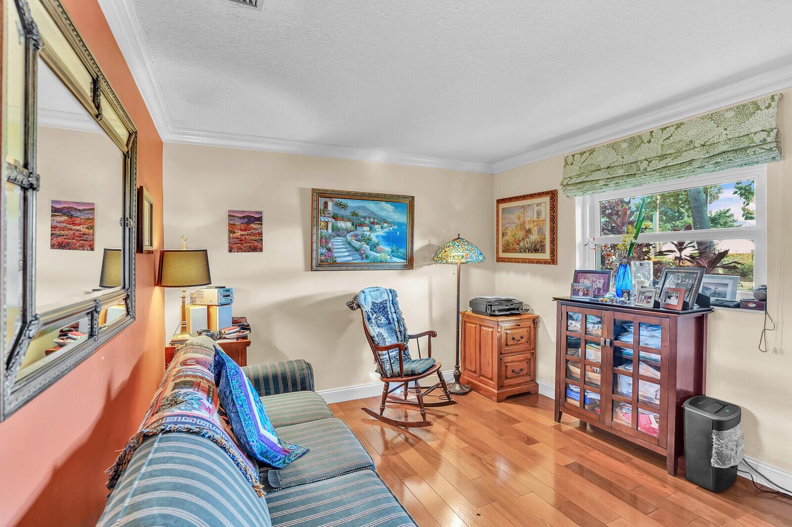 OAK WOOD - Residential