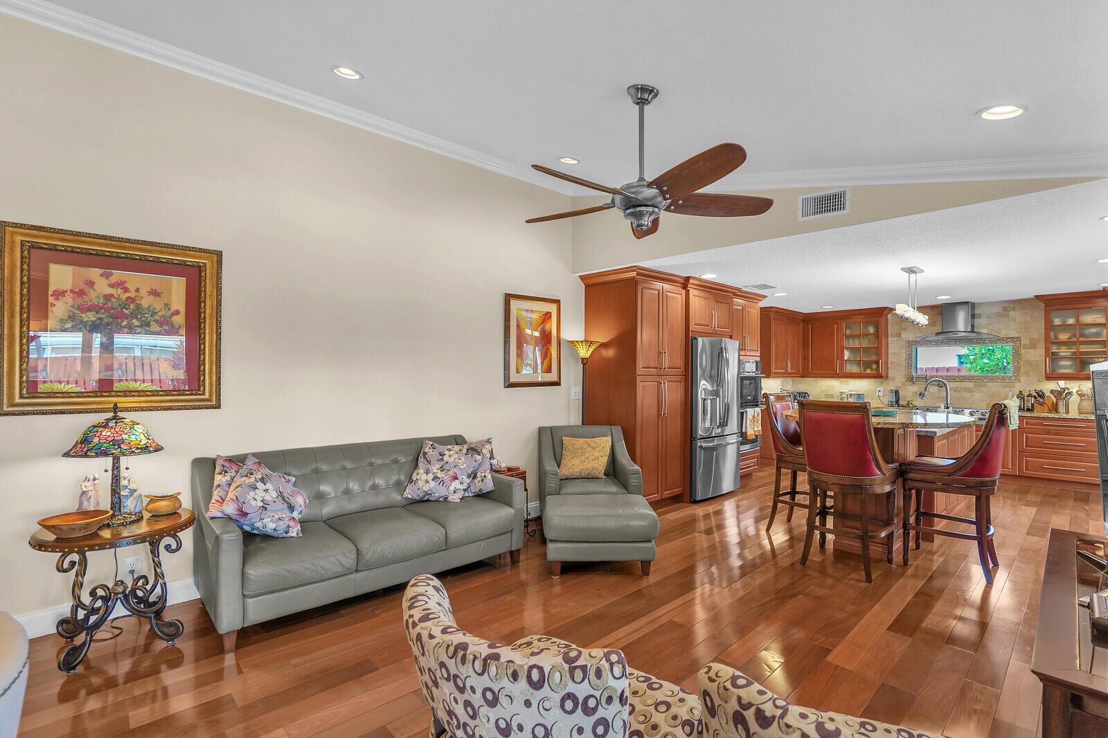 OAK WOOD - Residential