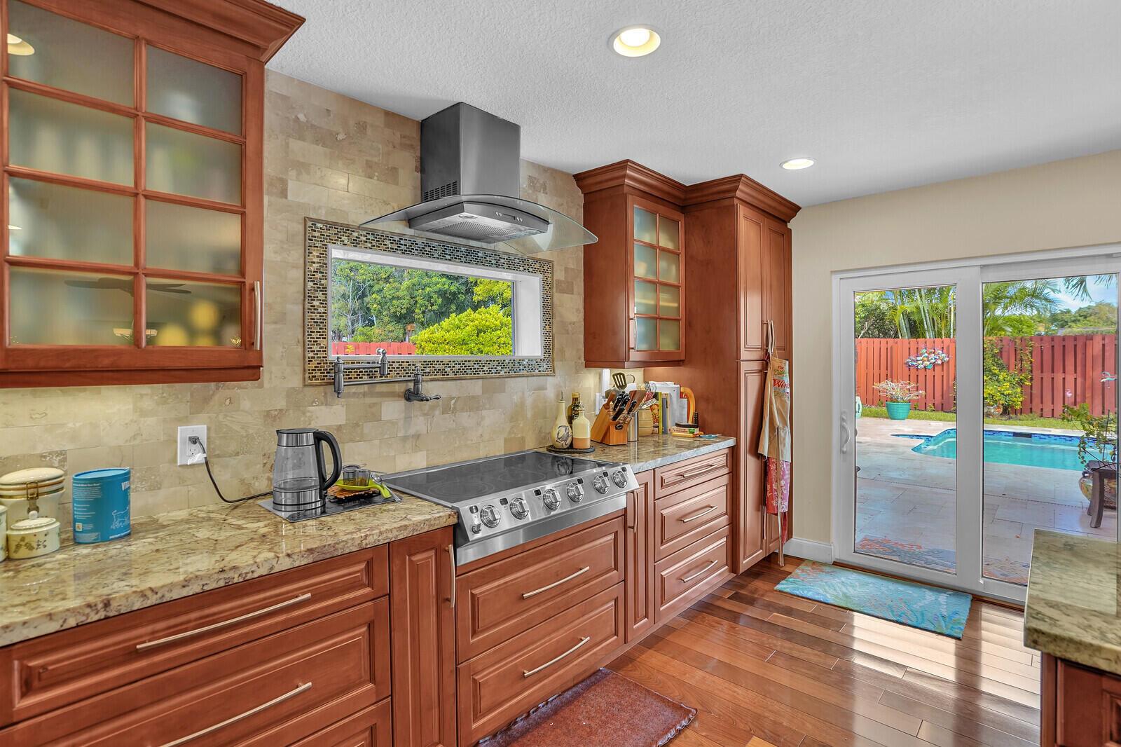 OAK WOOD - Residential