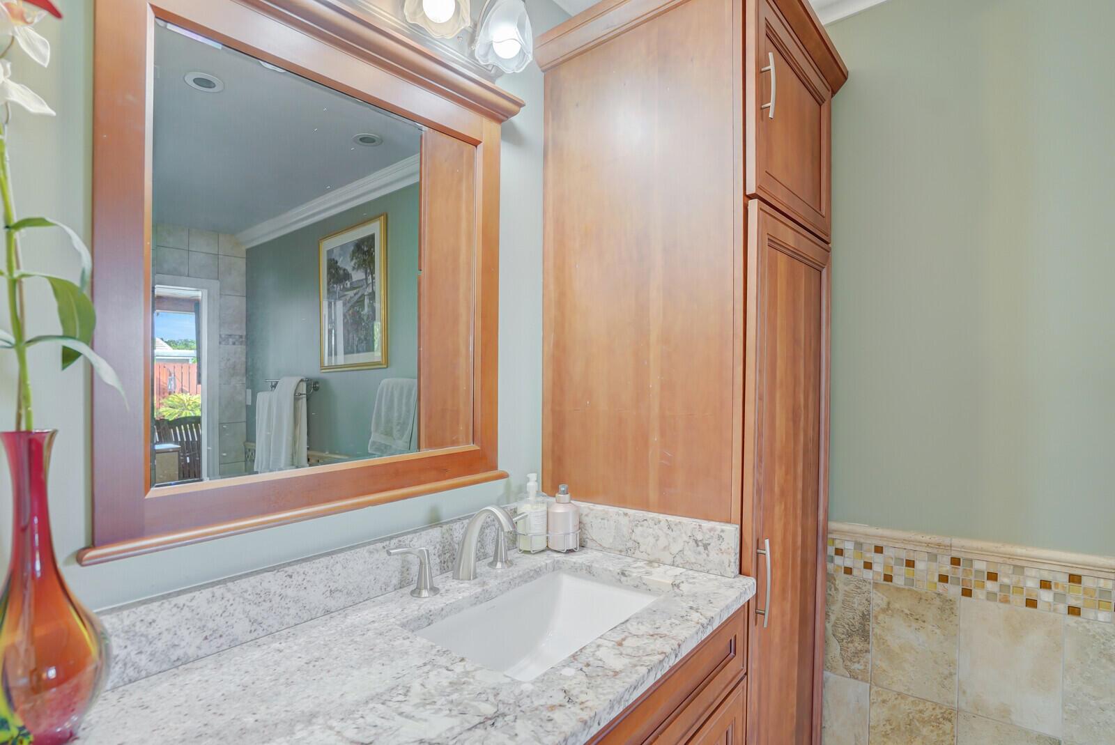 OAK WOOD - Residential