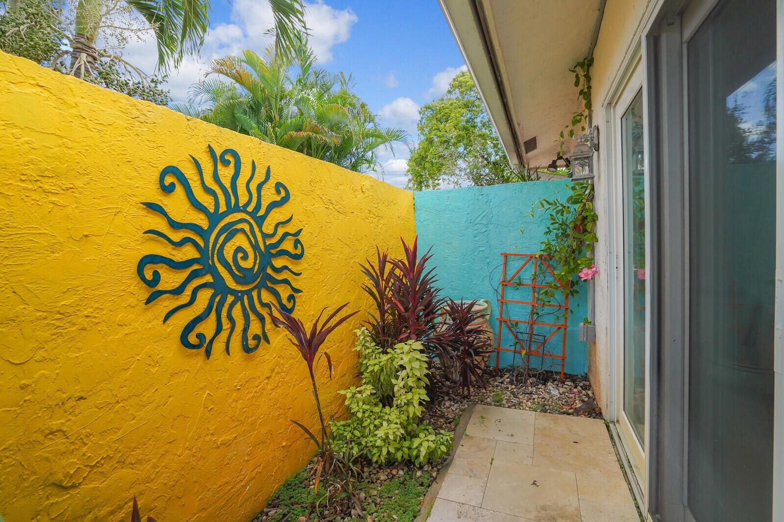 OAK WOOD - Residential