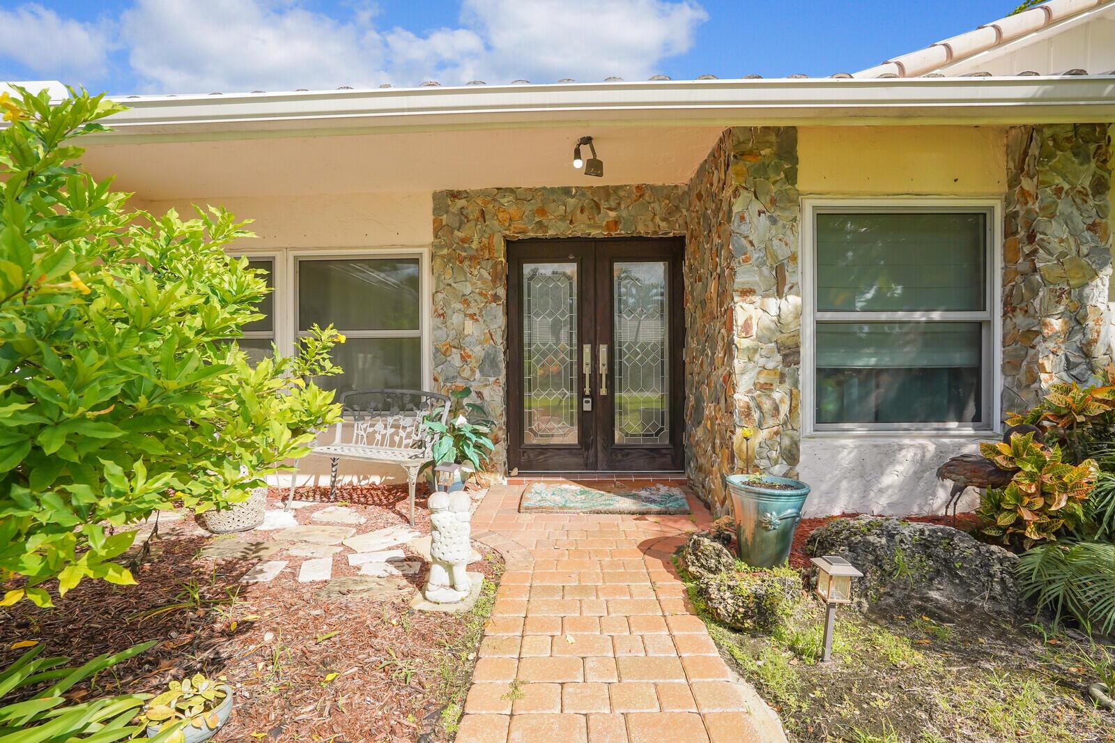 OAK WOOD - Residential