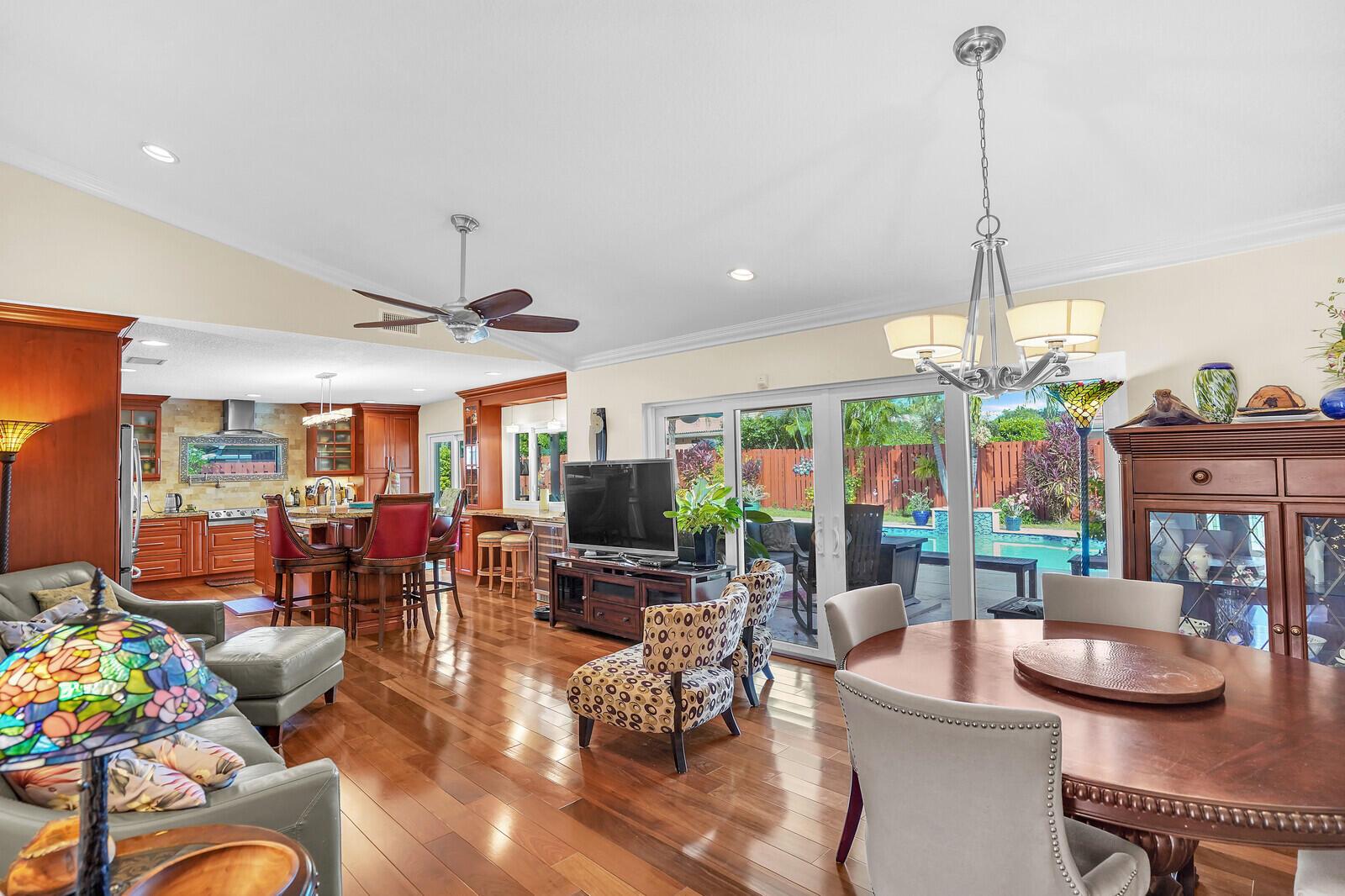 OAK WOOD - Residential