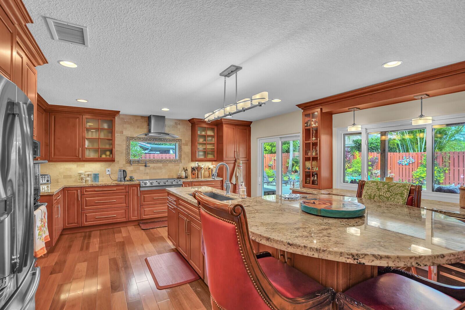 OAK WOOD - Residential