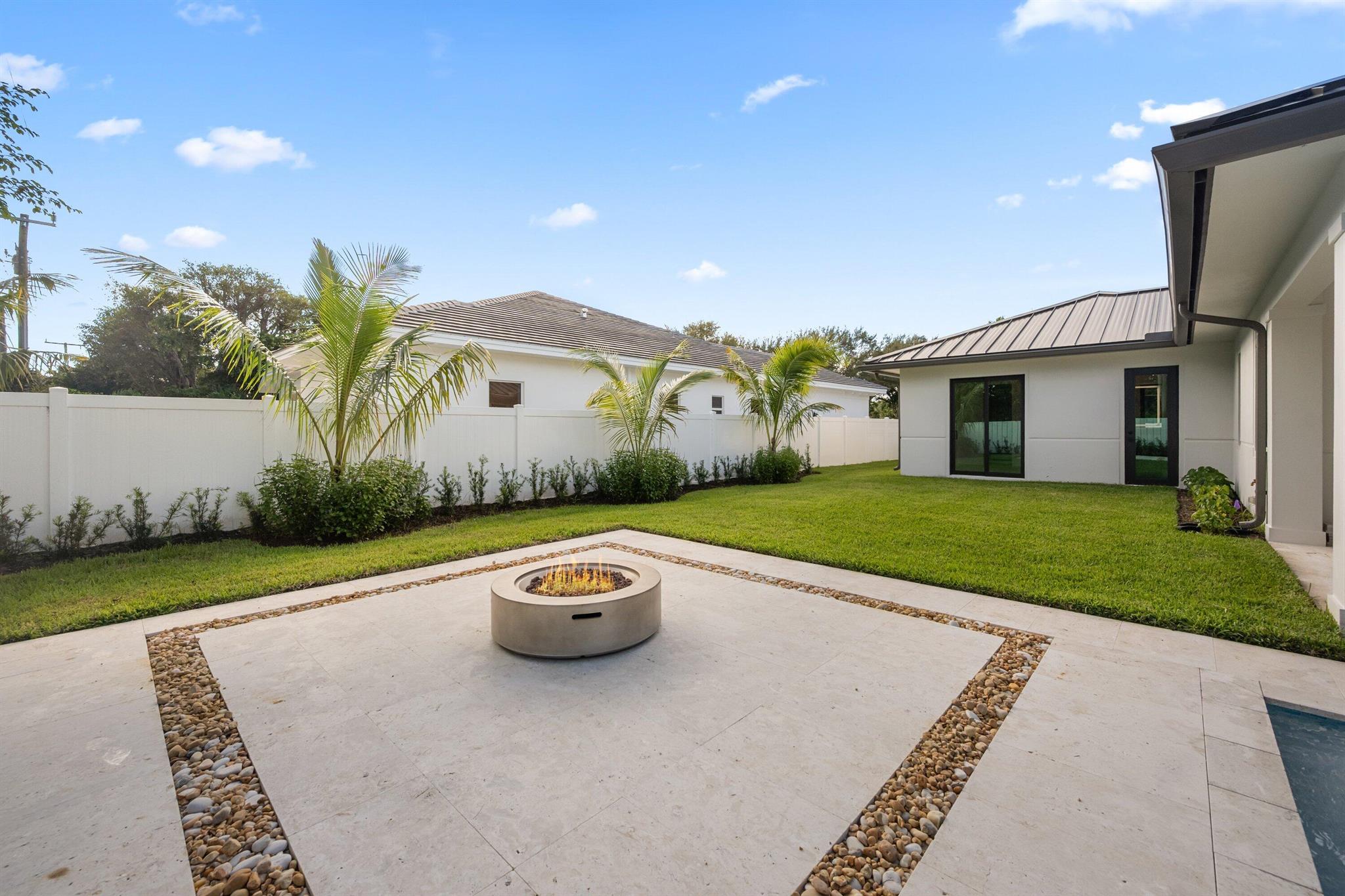 Village of North Palm Bea - Residential