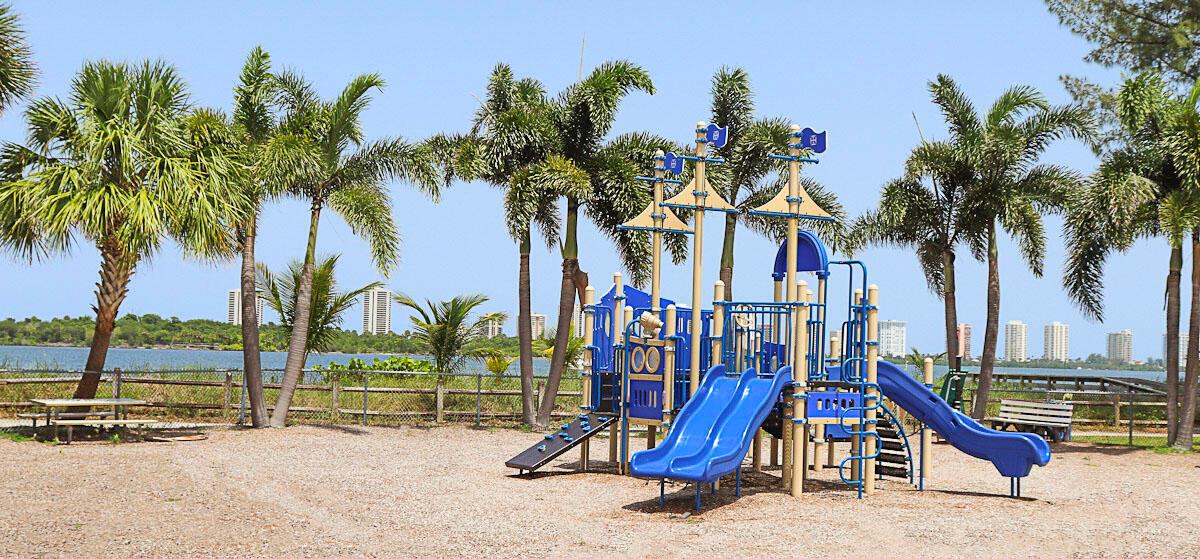 Village of North Palm Bea - Residential