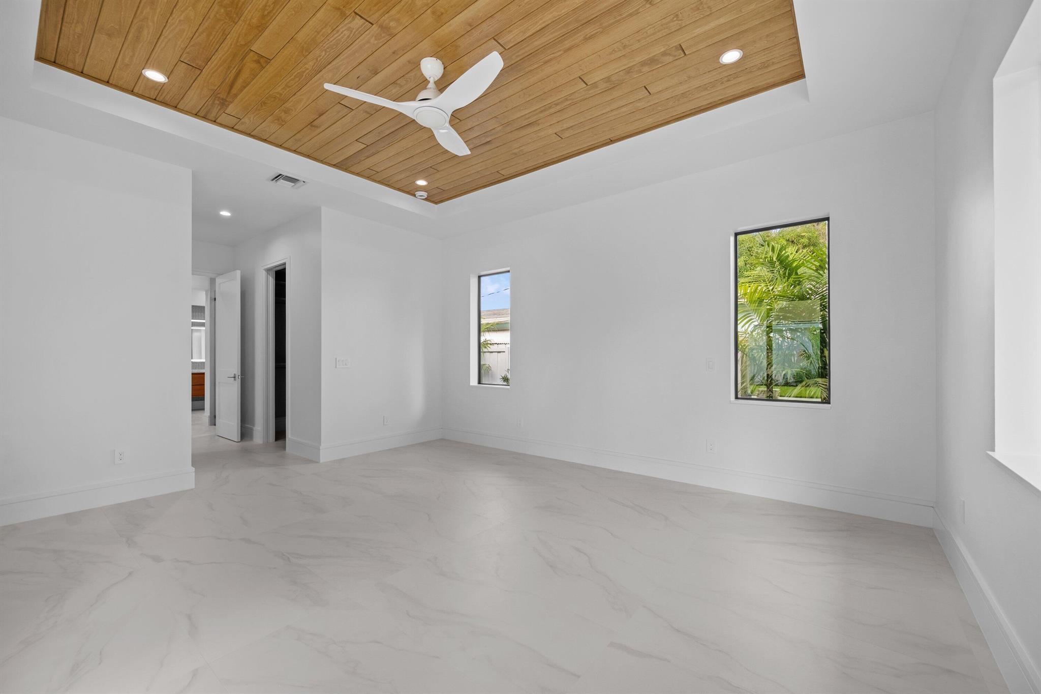 Village of North Palm Bea - Residential