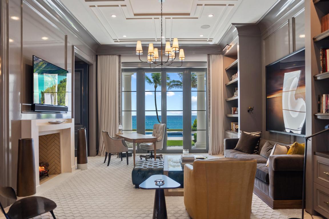 HYPOLUXO BEACH - Residential