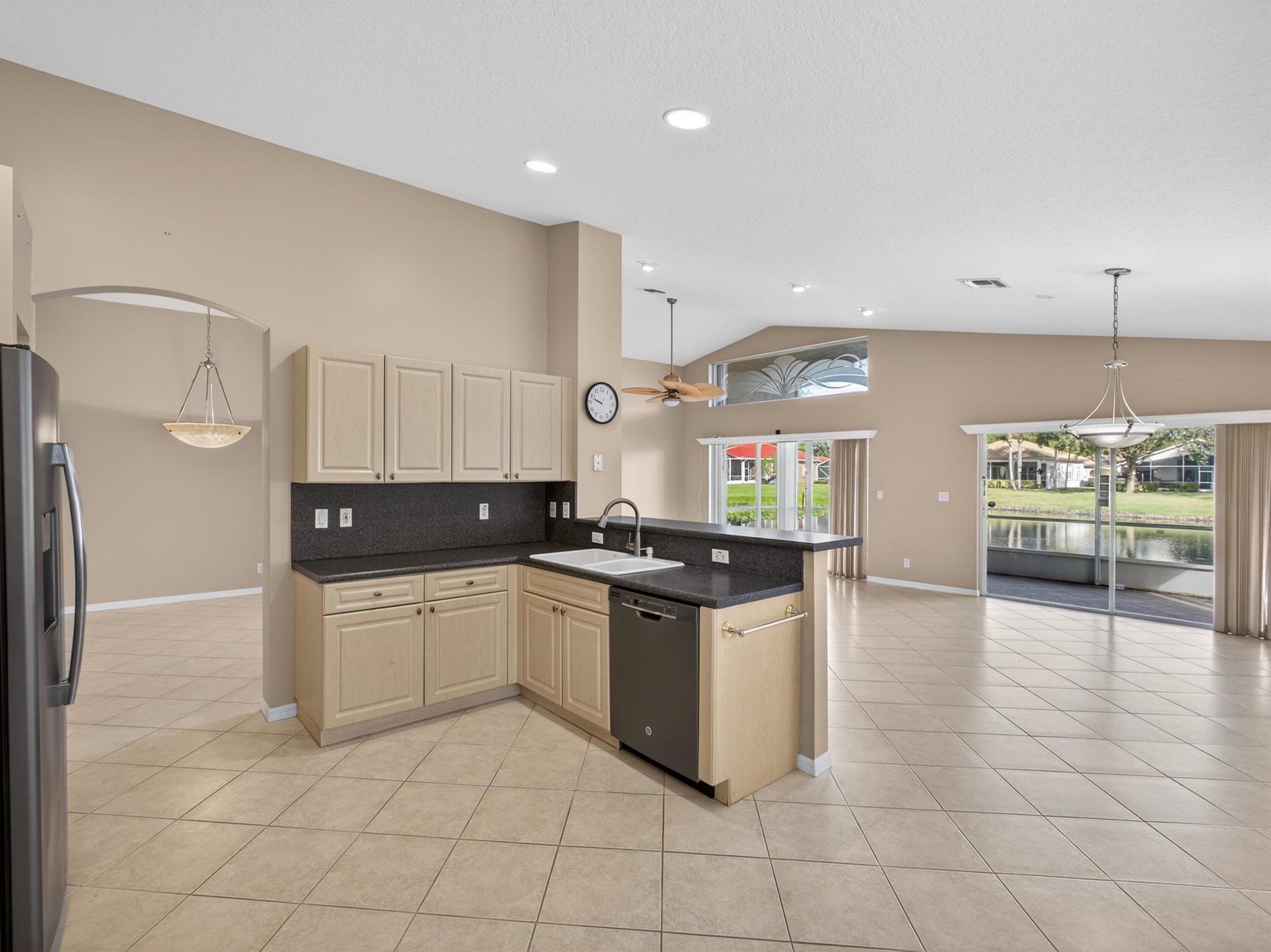 TUSCANY PAR A/B - Residential