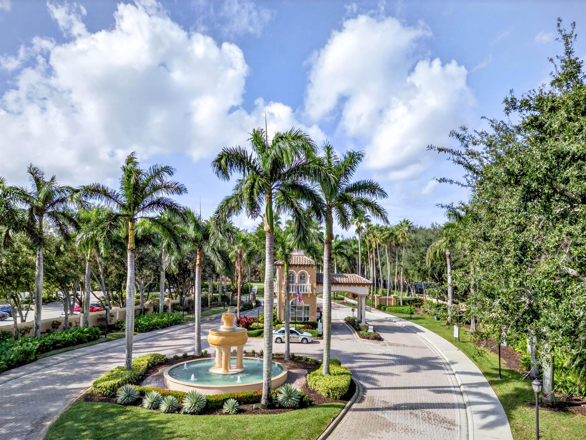 TUSCANY PAR A/B - Residential