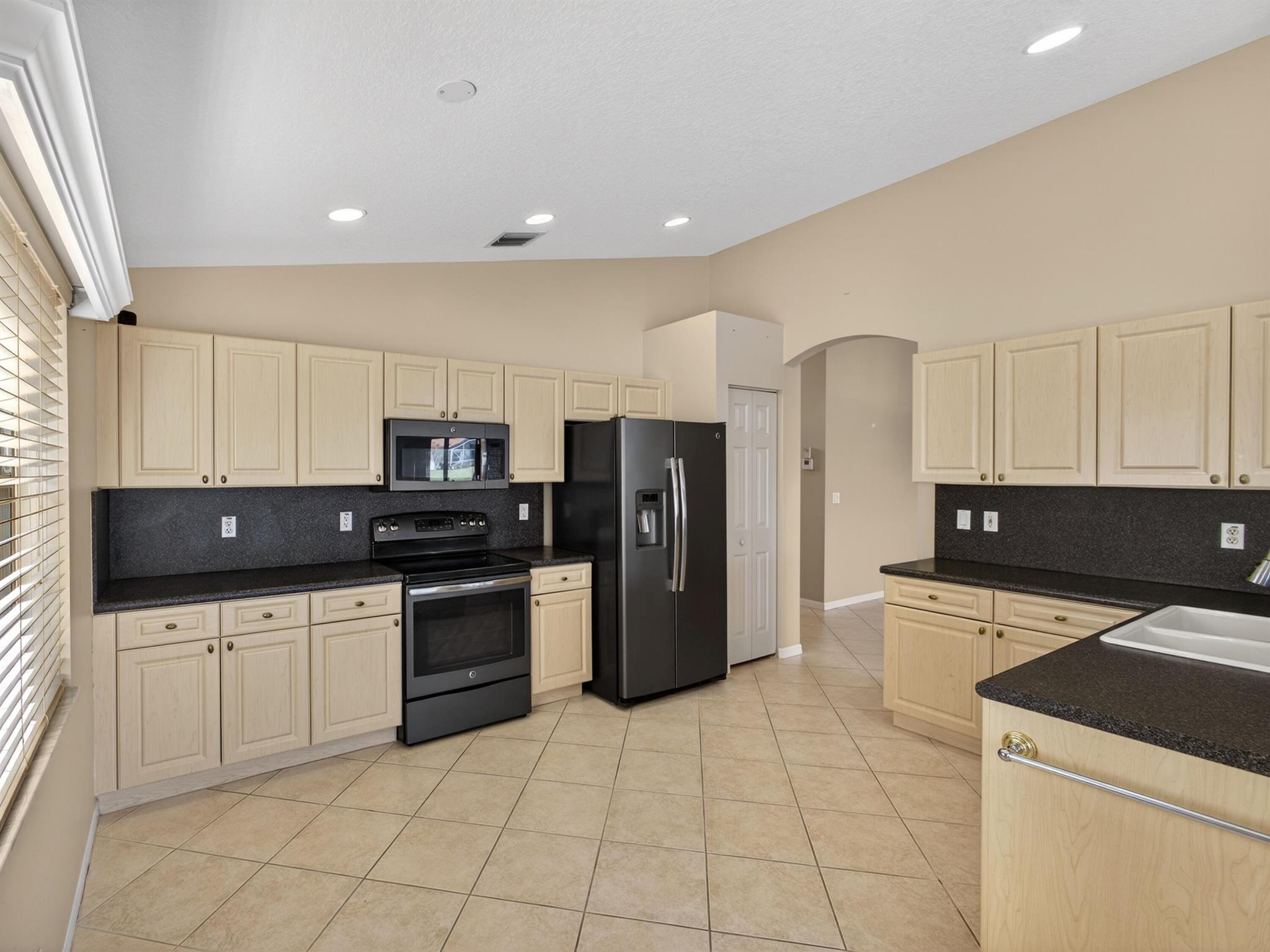 TUSCANY PAR A/B - Residential