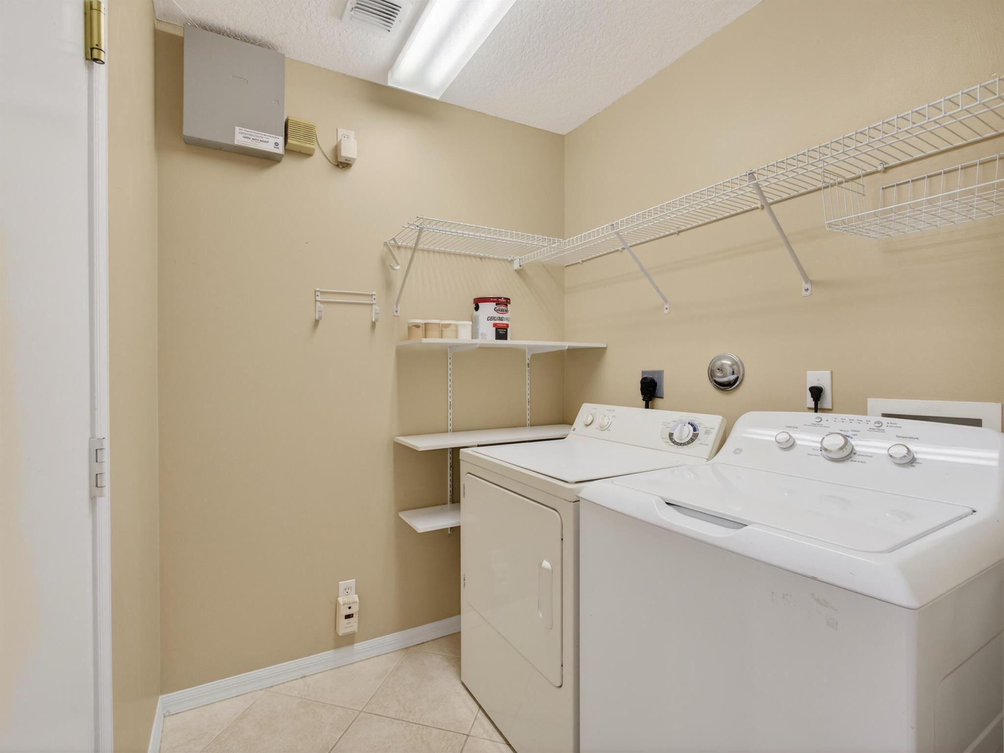 TUSCANY PAR A/B - Residential