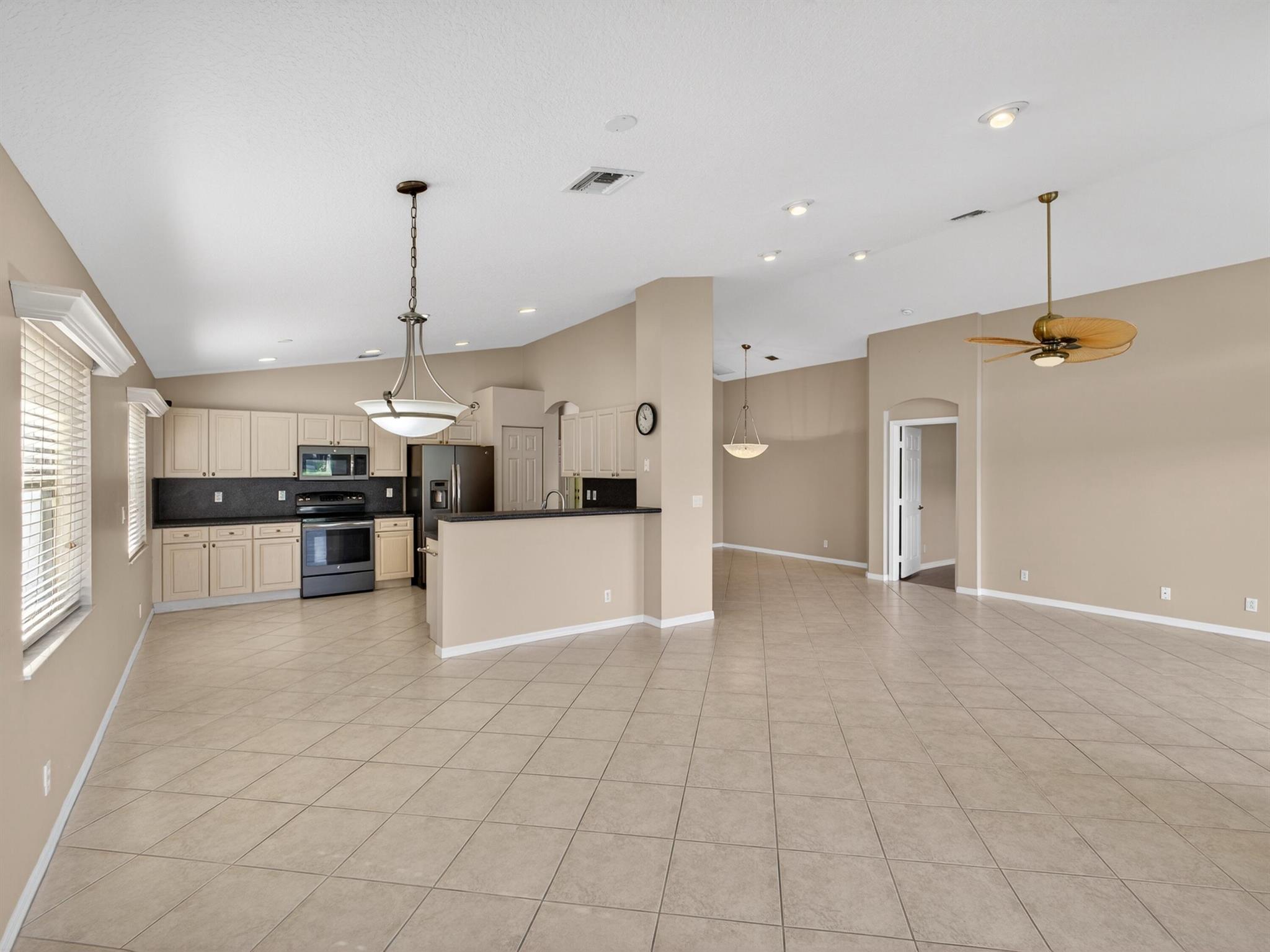 TUSCANY PAR A/B - Residential