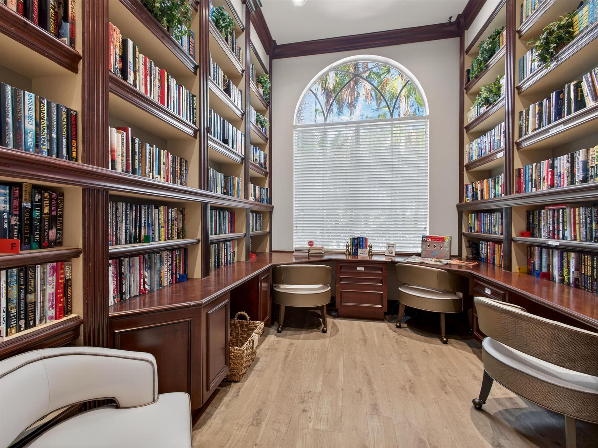 TUSCANY PAR A/B - Residential