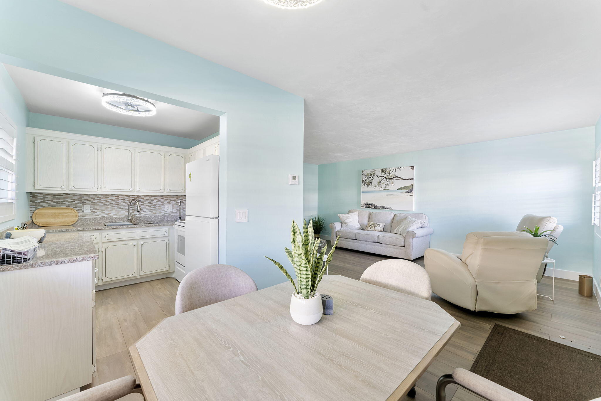 3322 Cynthia Lane 102