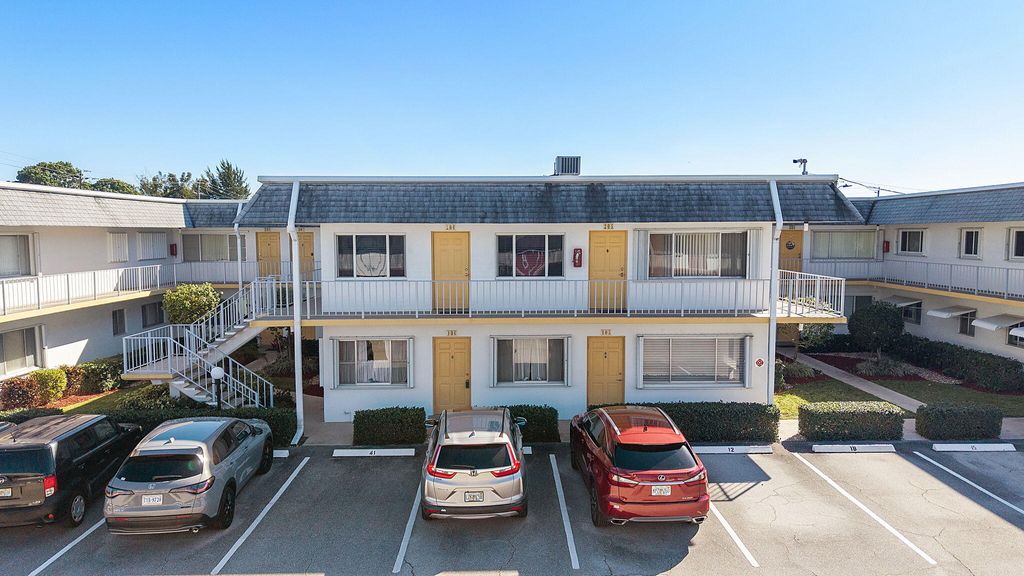 Photo of 3322 Cynthia Lane #102, Lake Worth Beach, FL 33461 (MLS # R11162471)