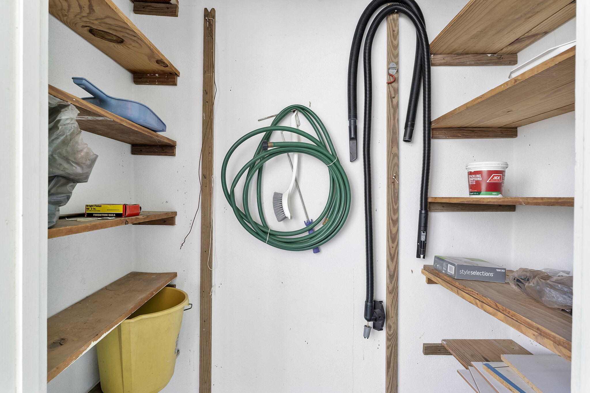 MURRY HILLS APT BLDG CONDO - Residential