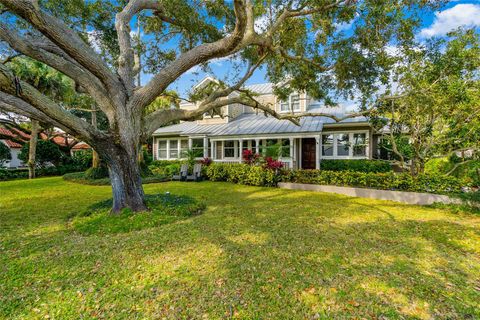 975 S Riomar Dr Vero Beach FL 32963