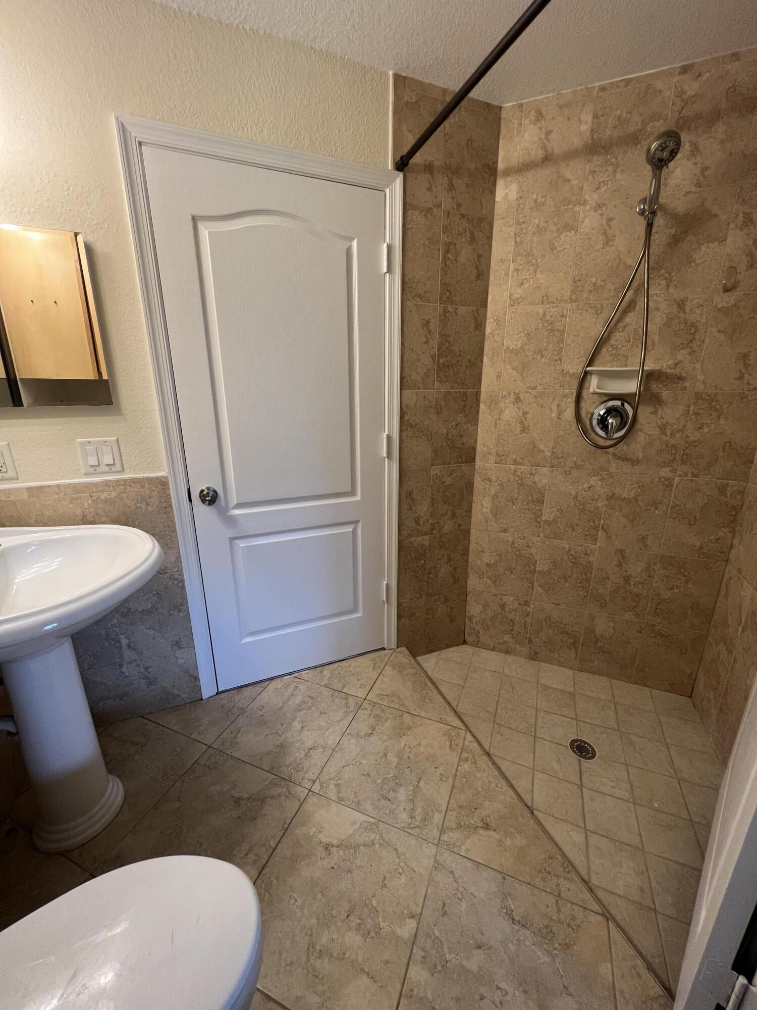 Kenwood - Residential Lease