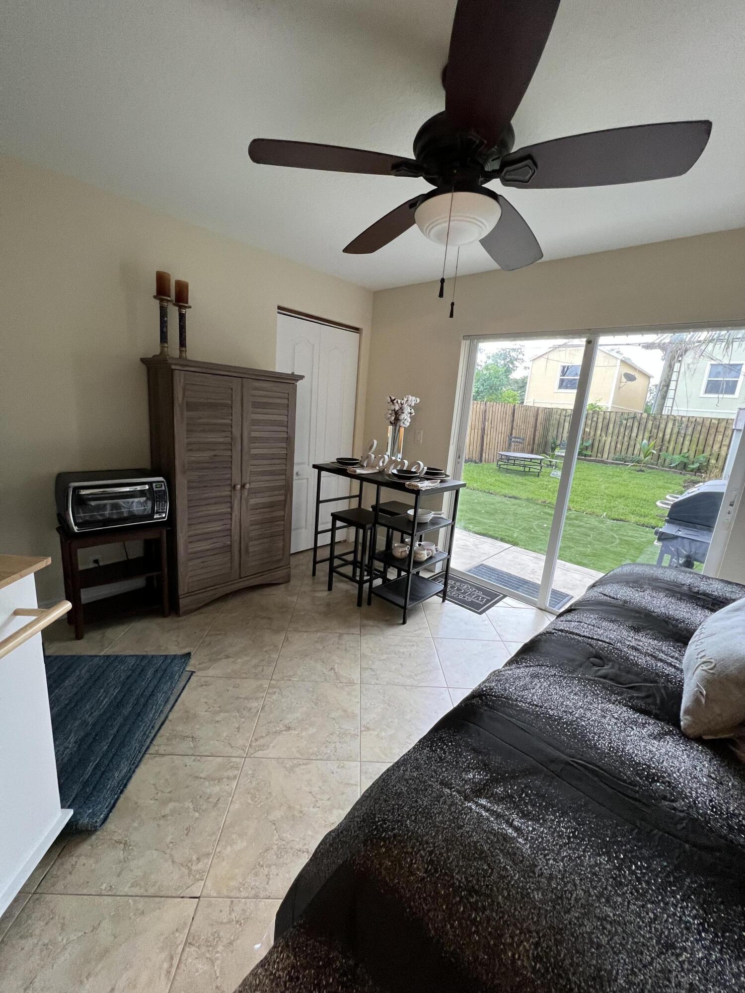 Kenwood - Residential Lease