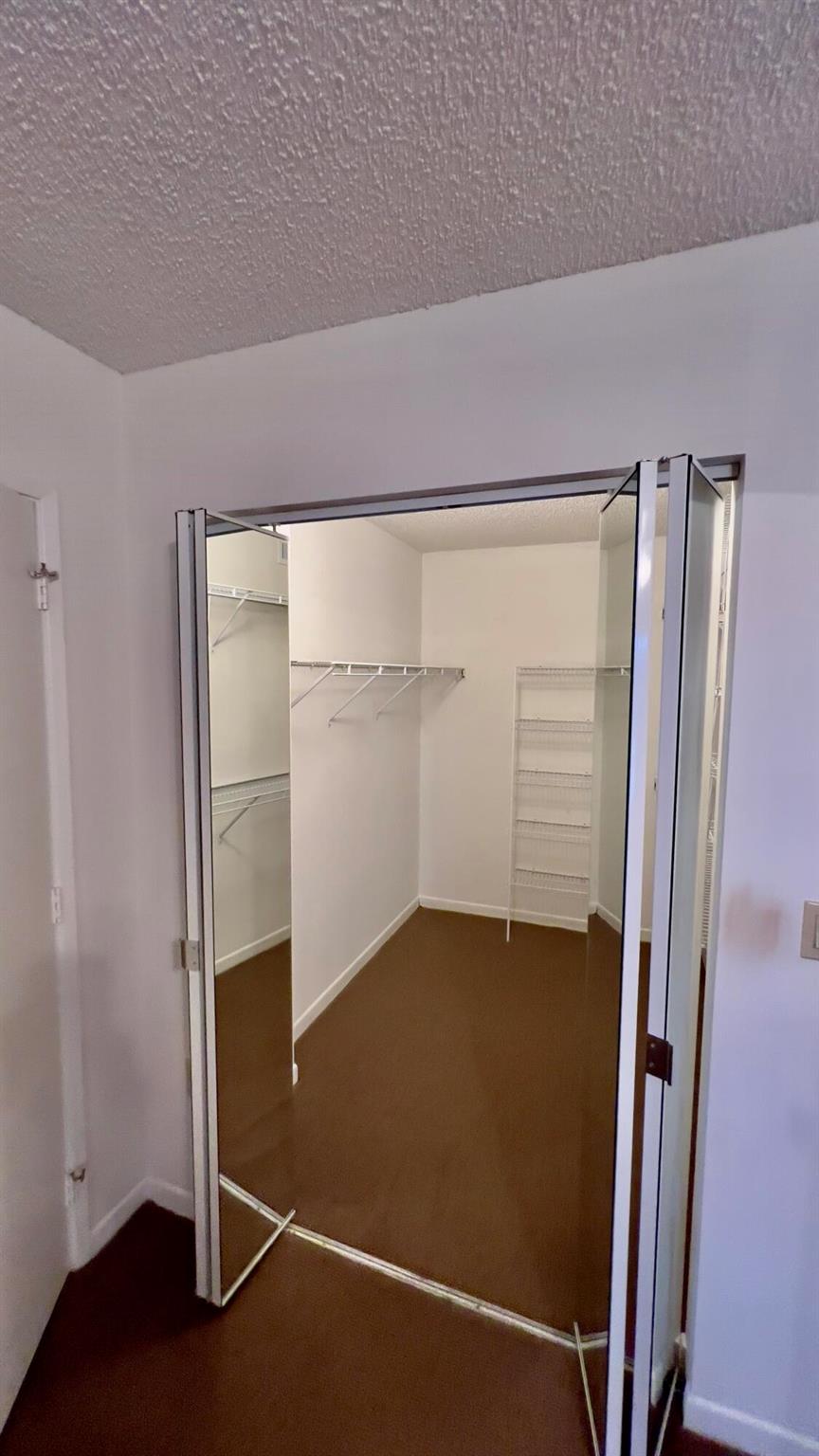 HUNTINGTON POINTE - Residential Lease