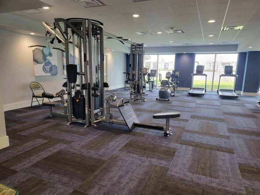 HUNTINGTON POINTE - Residential Lease