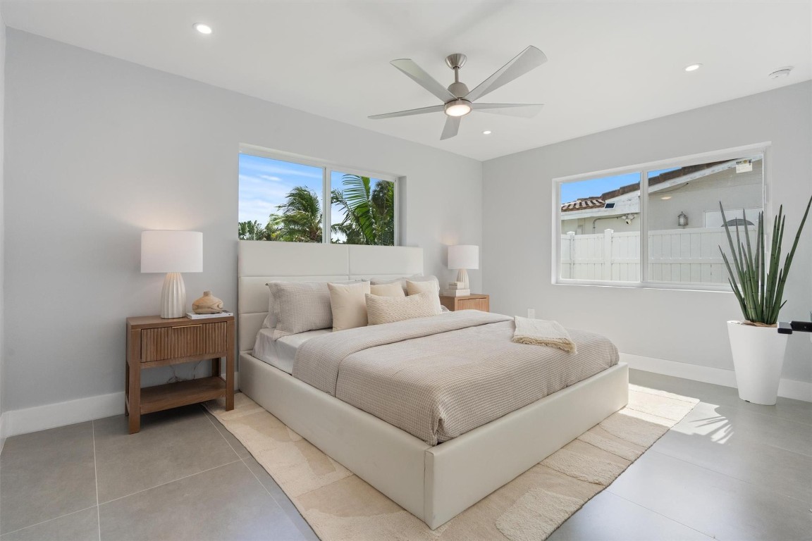 Tropical Manors 33-31 B - Residential