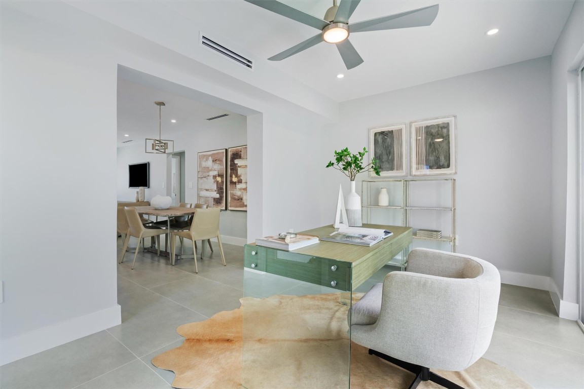 Tropical Manors 33-31 B - Residential