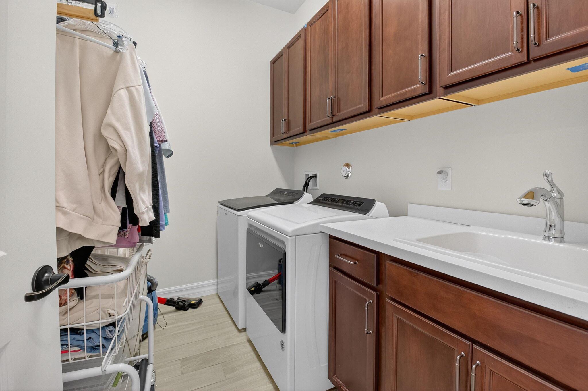 BOCA FLORES CONDO - Residential