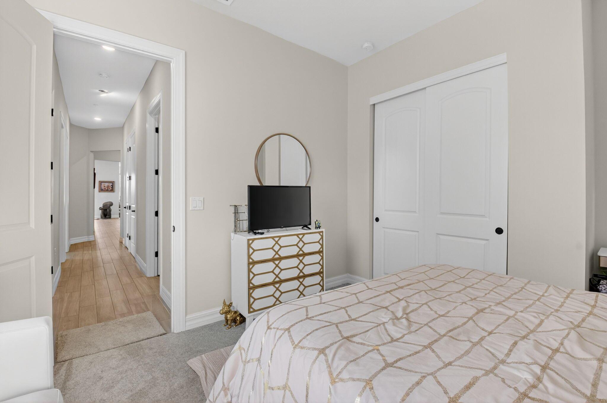 BOCA FLORES CONDO - Residential