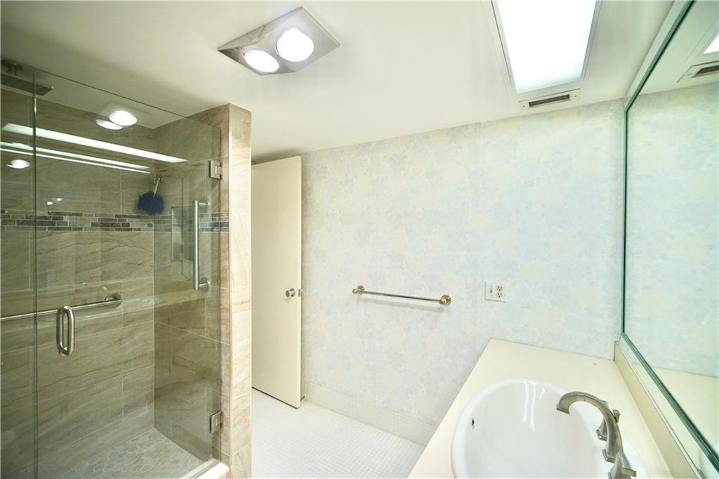 CLOISTER BEACH TOWERS - Residential