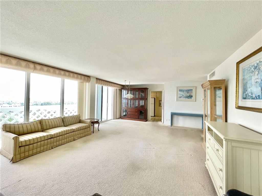 CLOISTER BEACH TOWERS - Residential