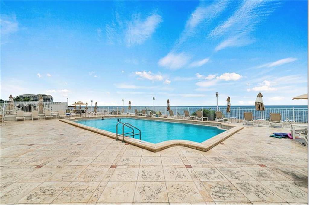 CLOISTER BEACH TOWERS - Residential
