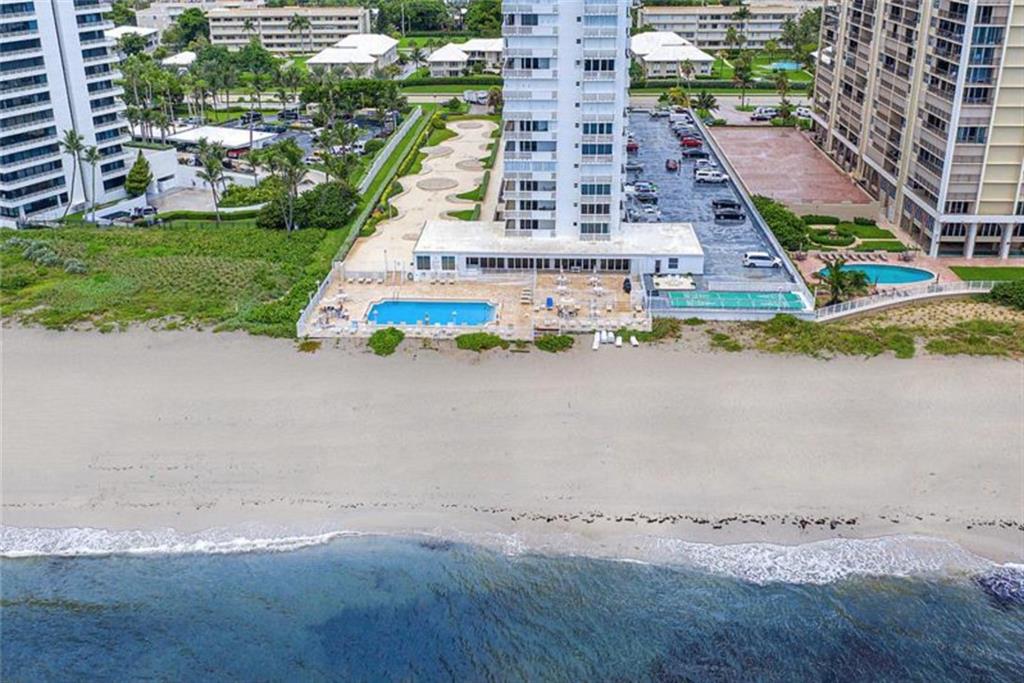 CLOISTER BEACH TOWERS - Residential