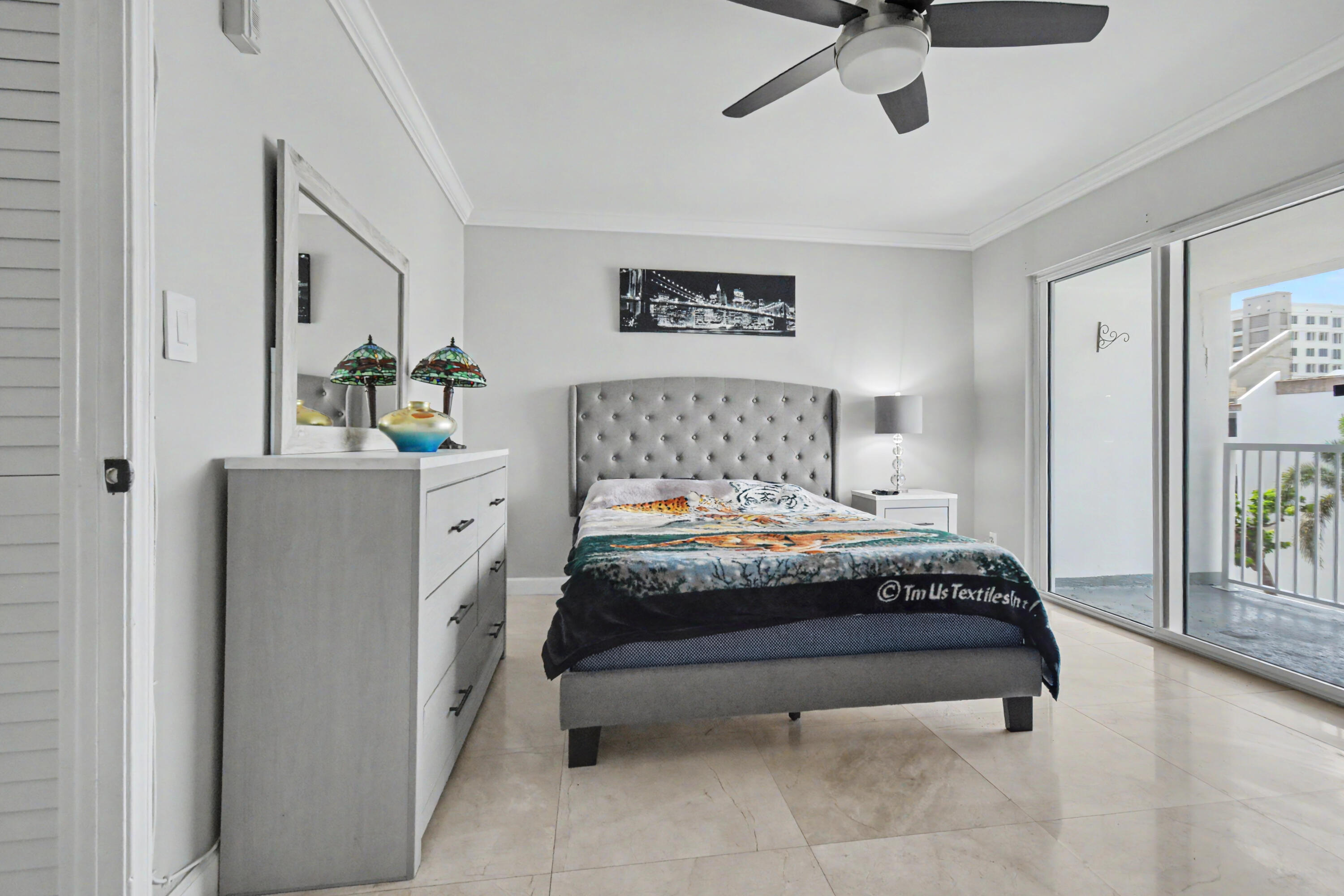 HARBOR'S EDGE FKA CASA LA QUINTA CONDO - Residential