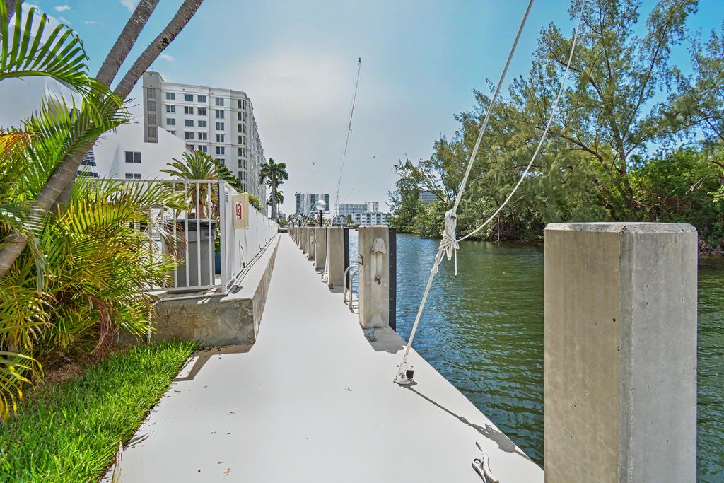 Photo of 2840 NE 14th St #405a, Pompano Beach, FL 33062 (MLS # B26032875)