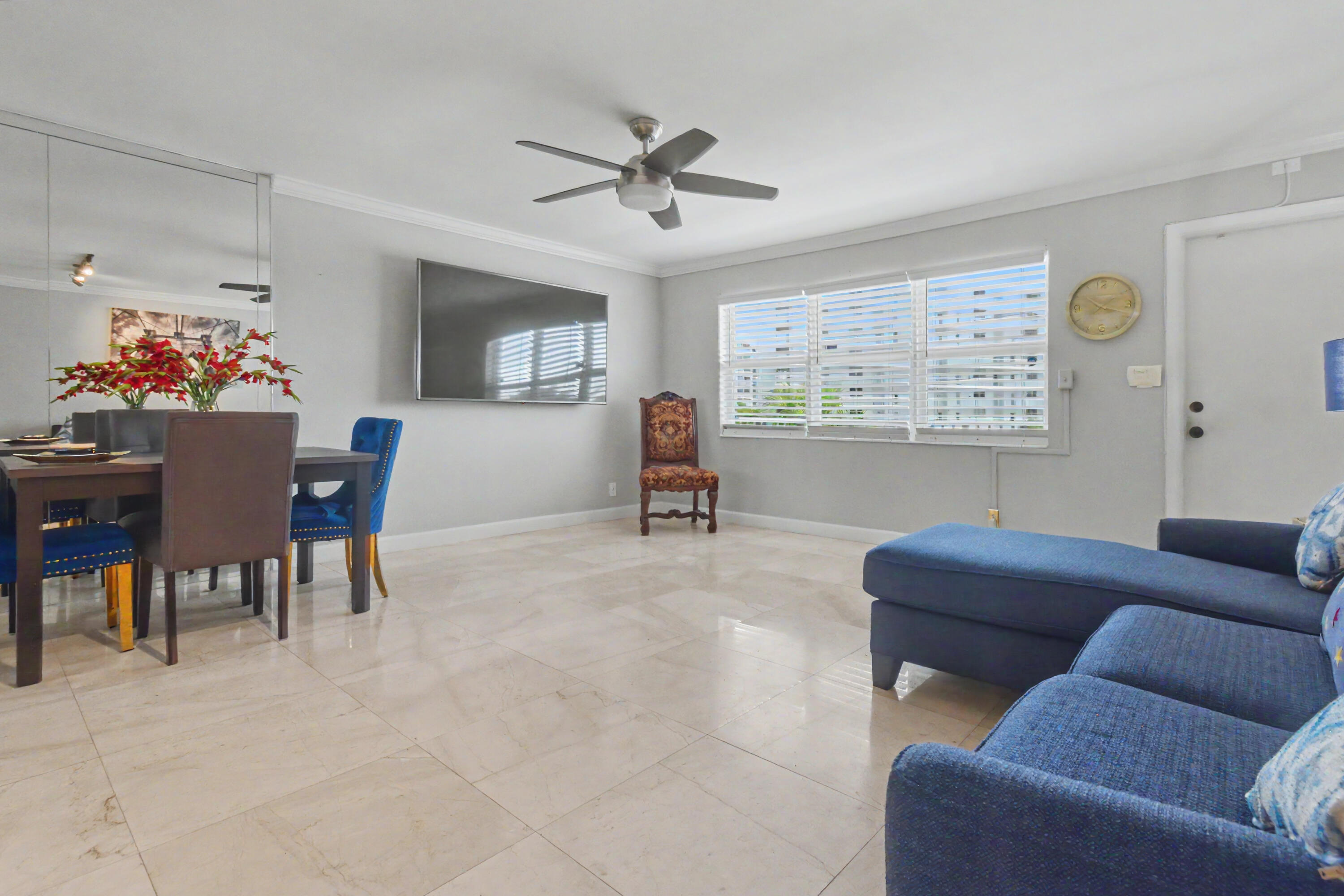 HARBOR'S EDGE FKA CASA LA QUINTA CONDO - Residential