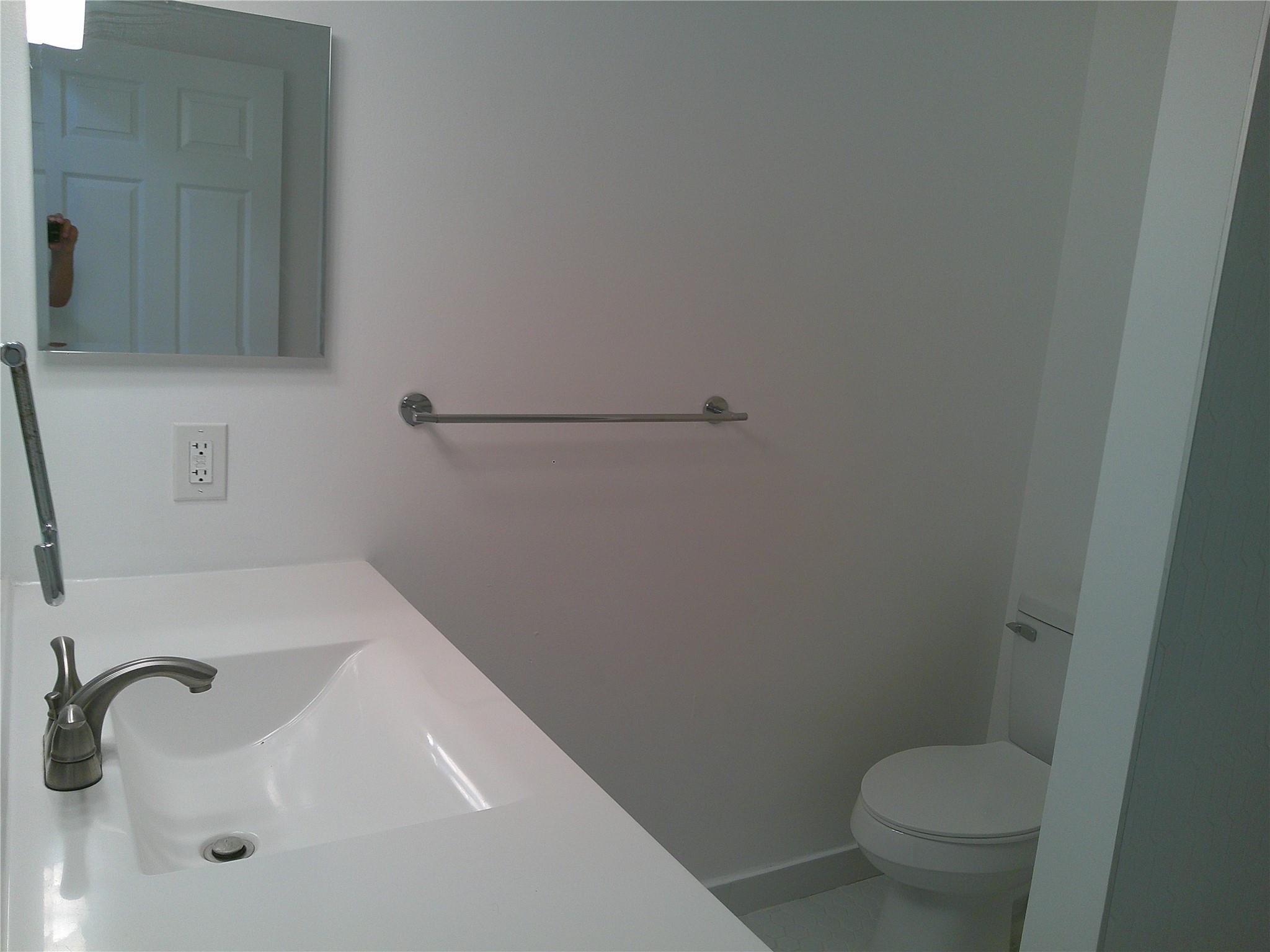 Castlewood 71-37 B - Residential Lease