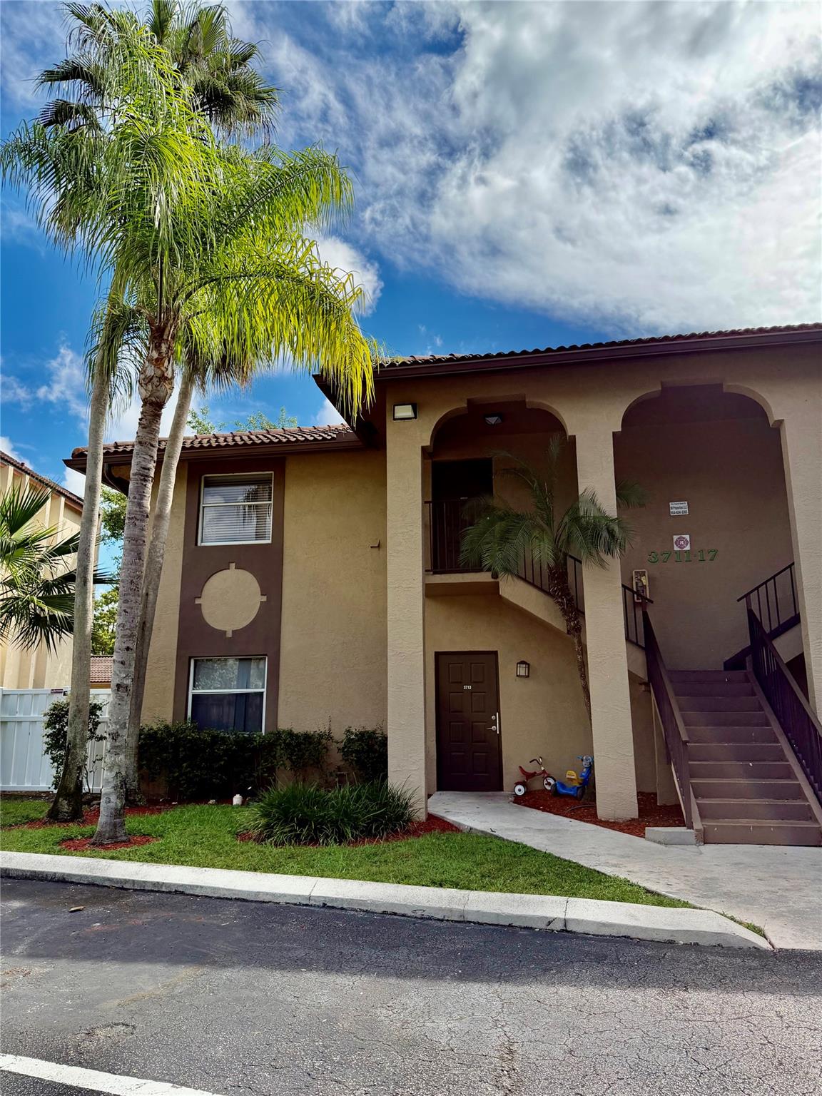 Castlewood 71-37 B - Residential Lease