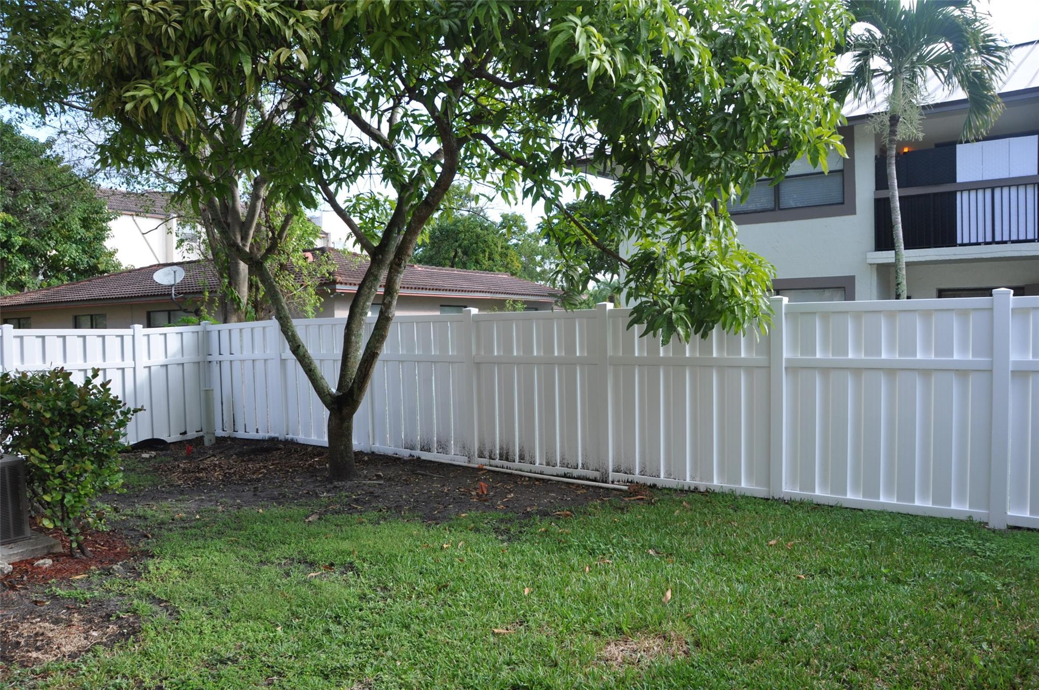 Castlewood 71-37 B - Residential Lease