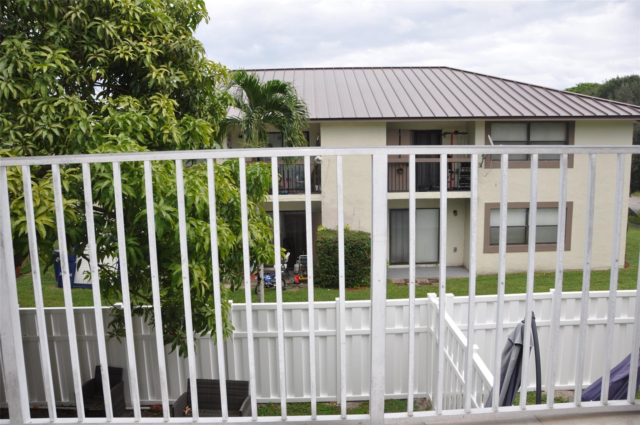 Castlewood 71-37 B - Residential Lease