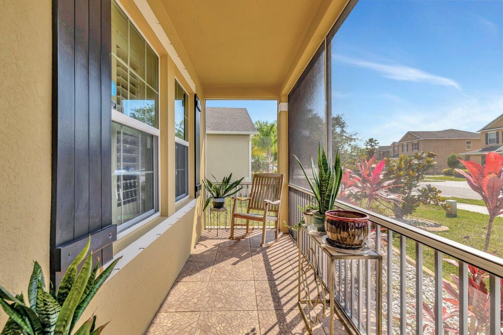 Photo of 5435 NW Wisk Fern Circle, Port Saint Lucie, FL 34986 (MLS # R11087453)