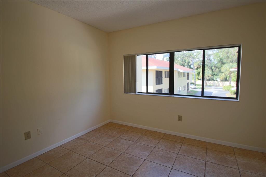 Marina Oaks Condo - Residential Lease